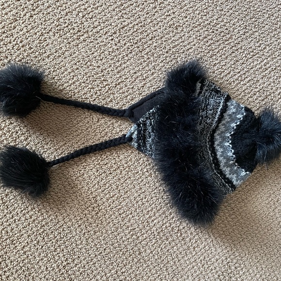 Hat - Picture 2 of 8